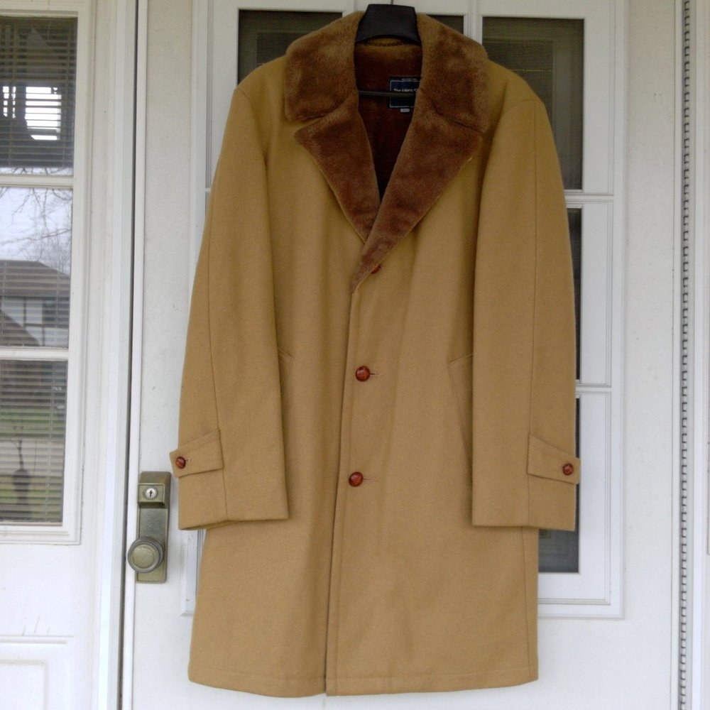 The Men's Shop Penneys Faux Fur Lined Wool Overcoat Men's 40L Tan Vintage